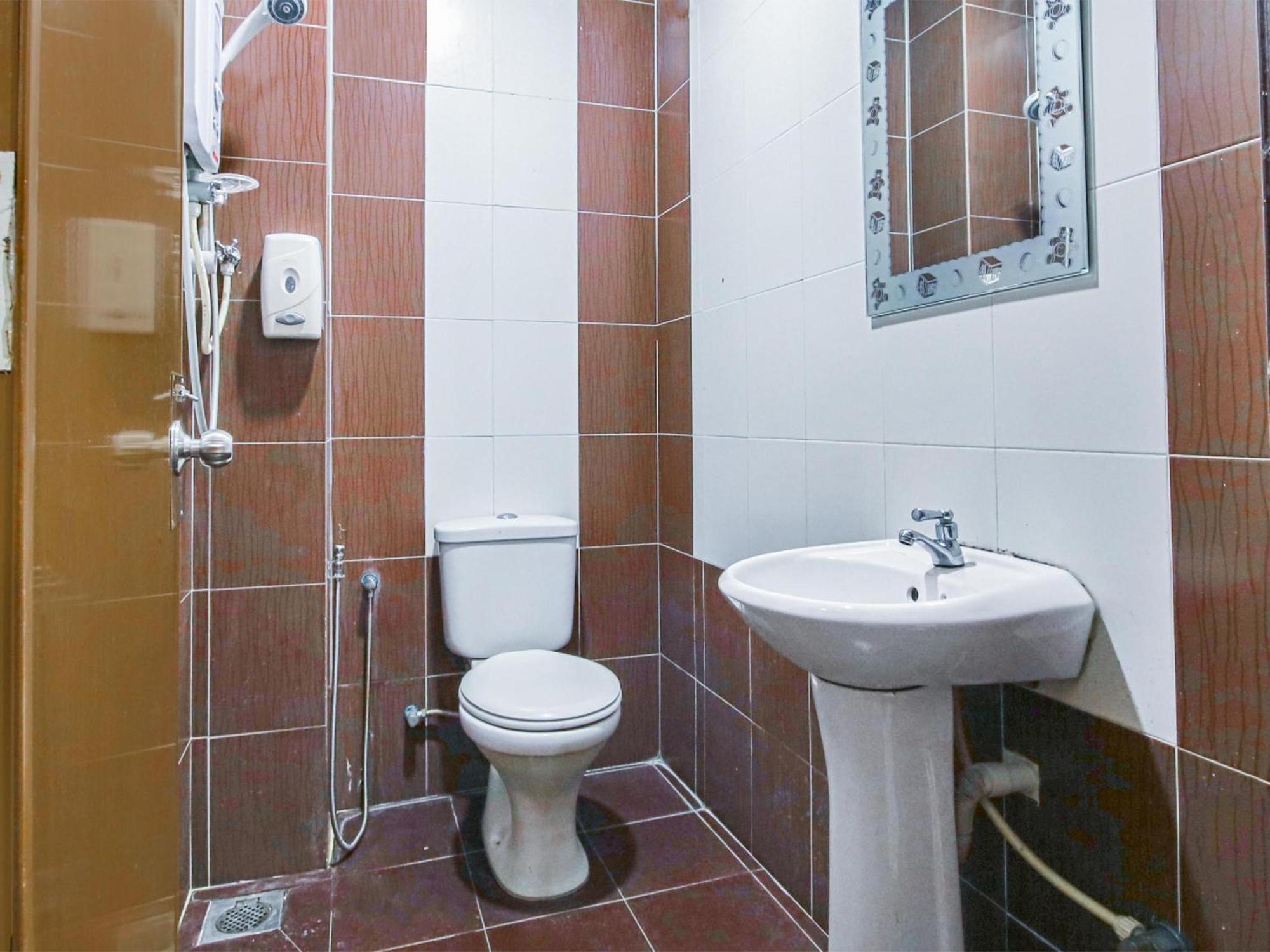 שאה אלאם Capital O 812 Hotel Smc Seksyen 13 מראה חיצוני תמונה