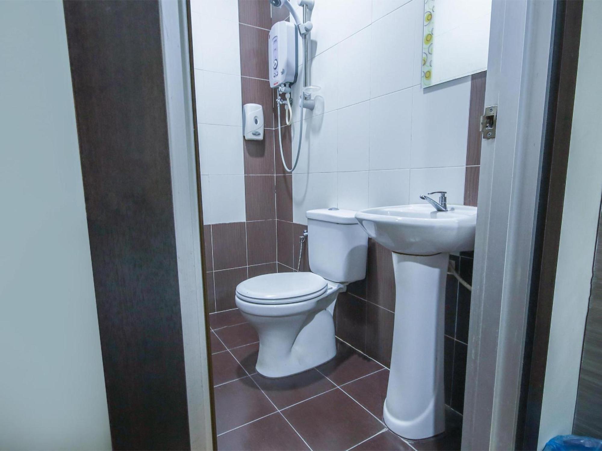 שאה אלאם Capital O 812 Hotel Smc Seksyen 13 מראה חיצוני תמונה