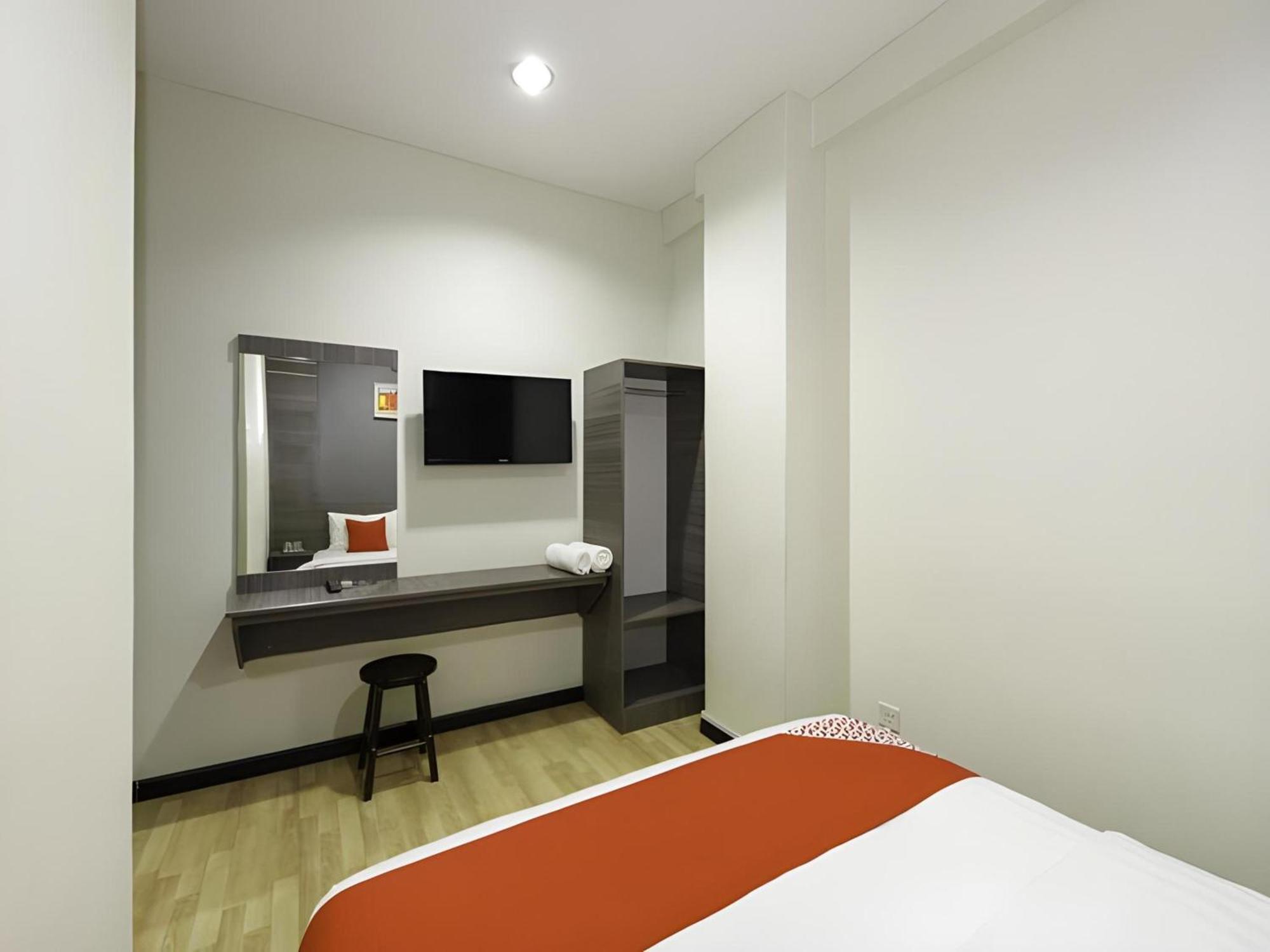 שאה אלאם Capital O 812 Hotel Smc Seksyen 13 מראה חיצוני תמונה