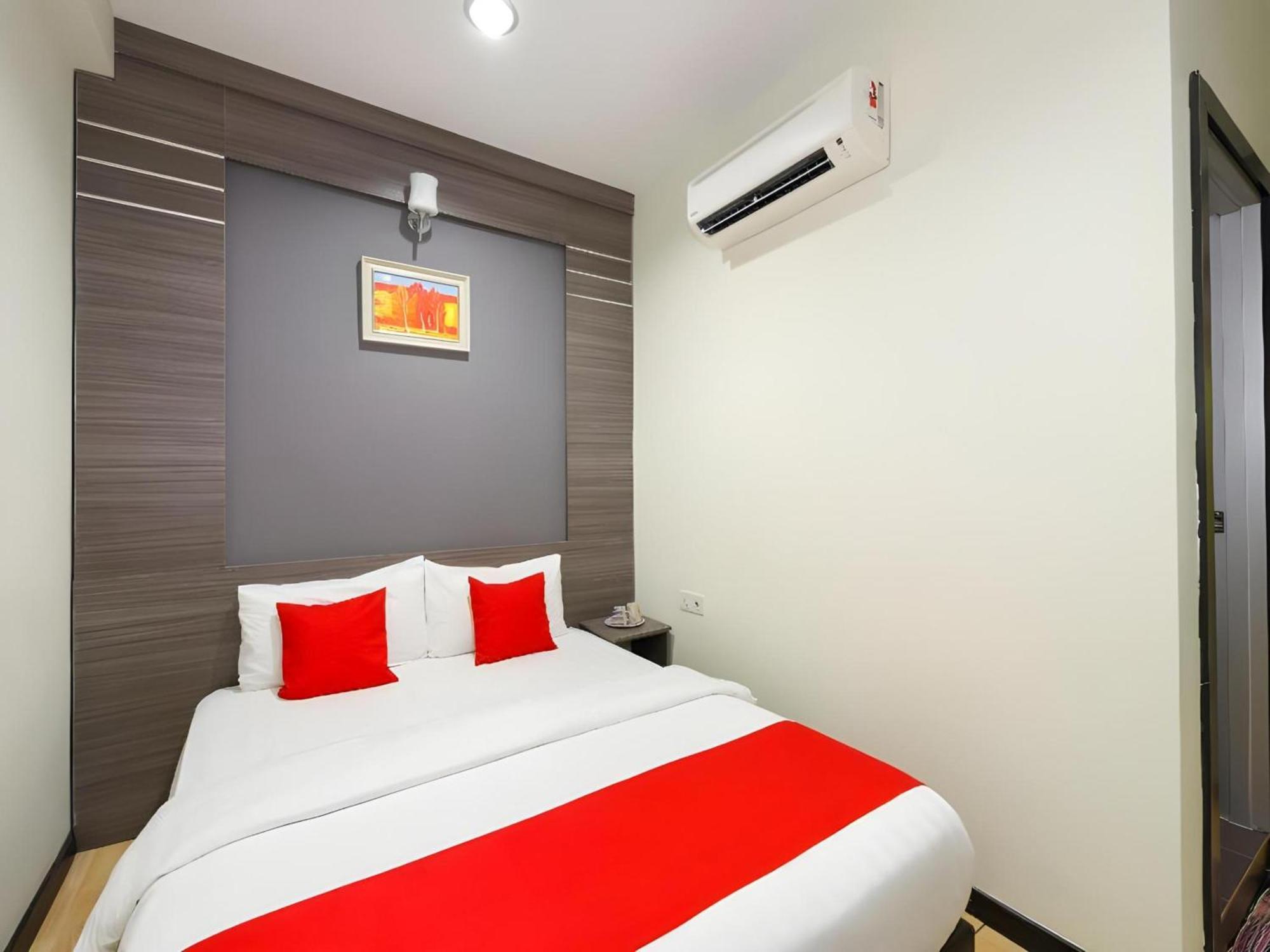 שאה אלאם Capital O 812 Hotel Smc Seksyen 13 מראה חיצוני תמונה