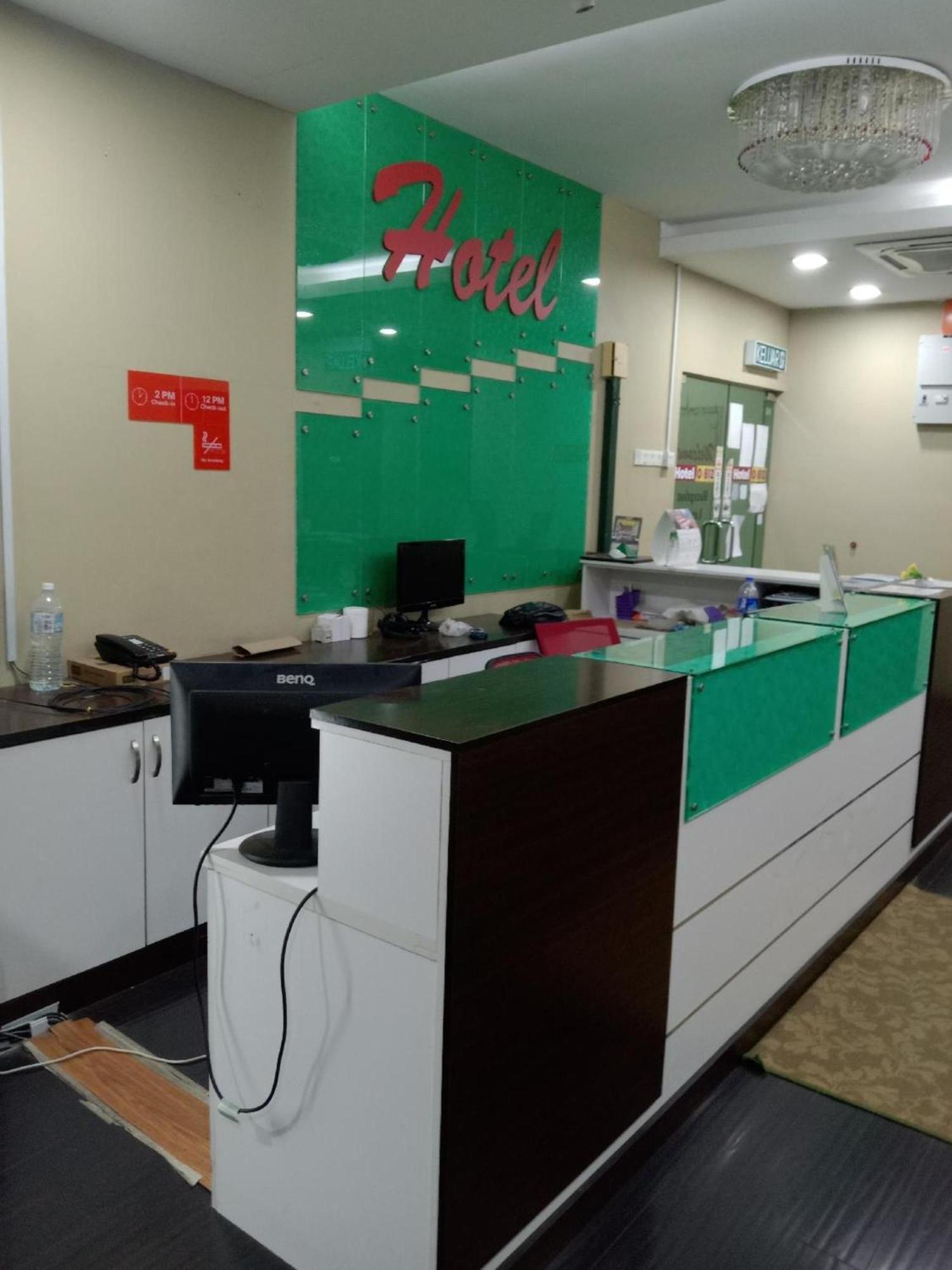 שאה אלאם Capital O 812 Hotel Smc Seksyen 13 מראה חיצוני תמונה